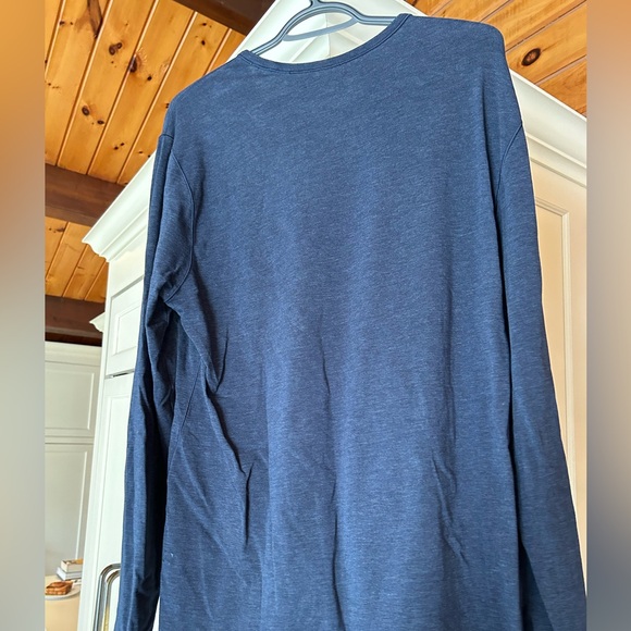 Men’s Lululemon 5 YEAR BASIC LONG SLEEVE - Picture 2 of 2